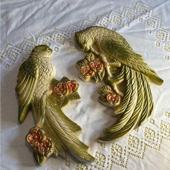 Vintage Bird Wall Decor with Floral Accents - Picture 2 of 12